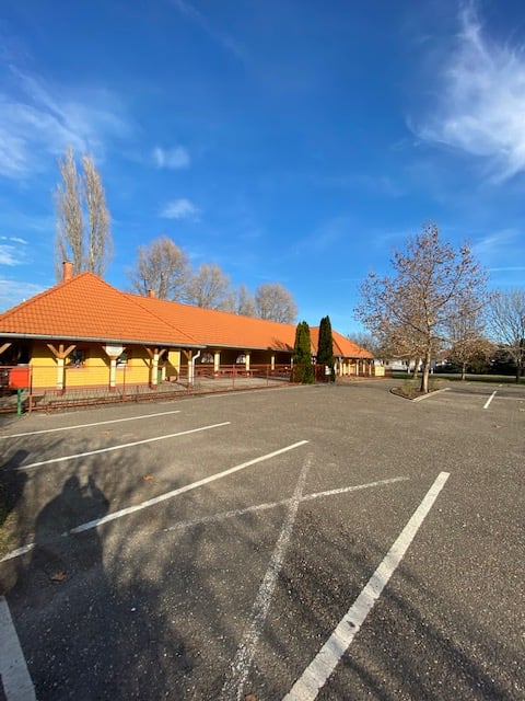 Kisszállási Piac